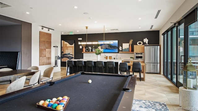 playroom featuring pool table