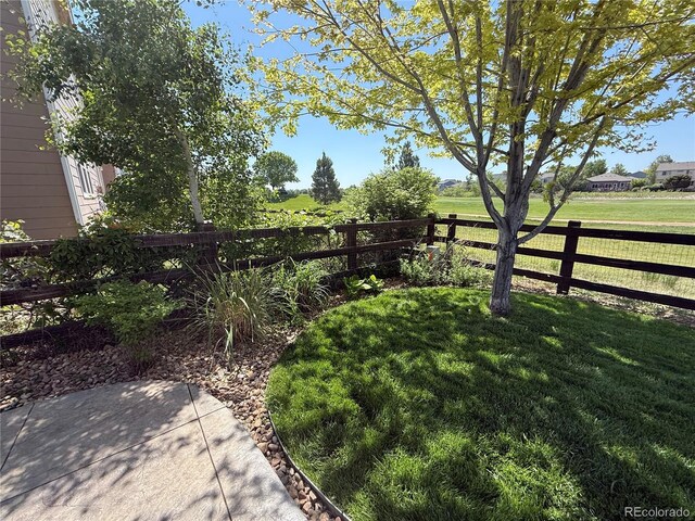 653 Glenarbor Cir, Longmont, CO 80504 - view of yard