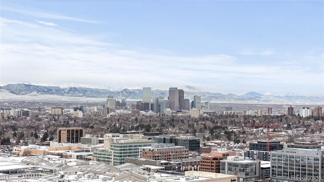 city view featuring a mountain view