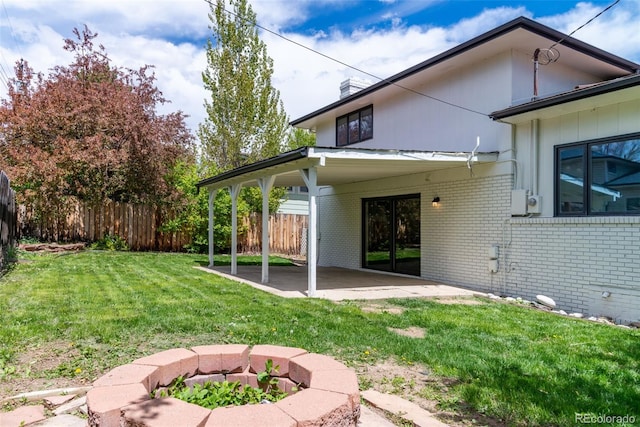 view of yard with a patio