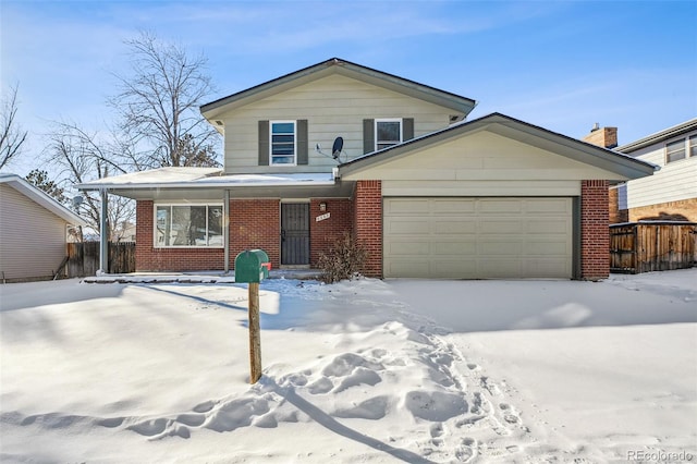 view of front property featuring a garage