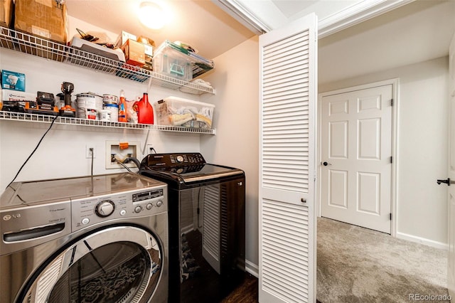 5439 S Dover St Unit 101, Littleton, CO 80123 - laundry area featuring washing machine and clothes dryer and dark carpet
