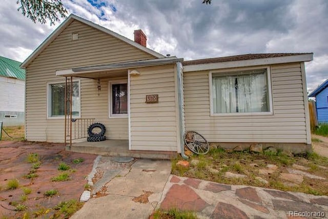 view of front of property with a patio area