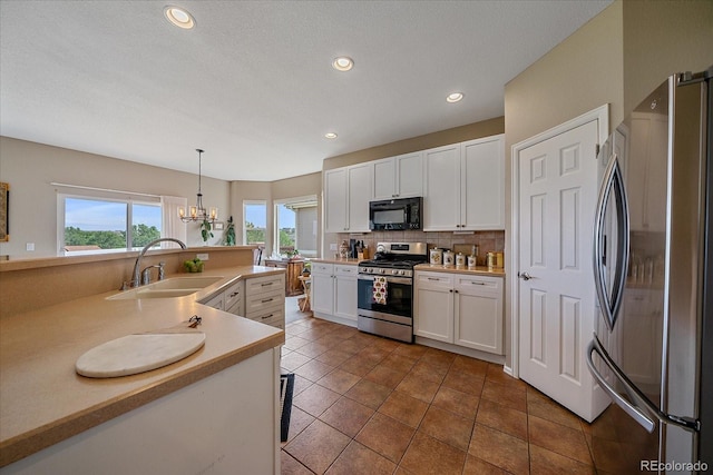 23649 E Otero Dr, Aurora, CO 80016 - photo 14