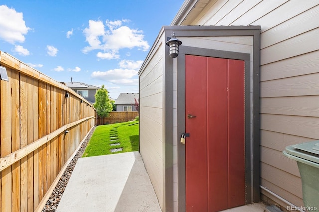 9628 Albion Ln, Thornton, CO 80229 - property entrance