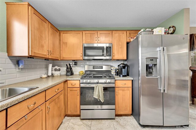 11285 Iola St, Commerce City, CO 80640 - photo 5