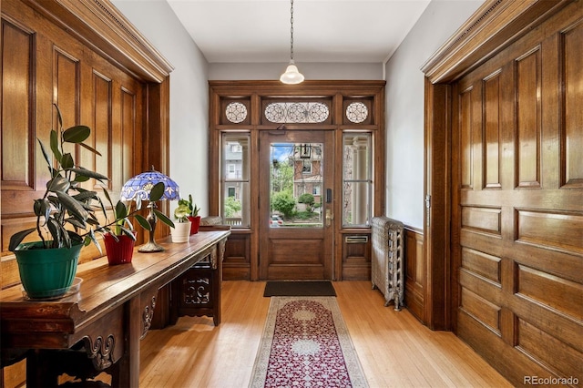 1437 Columbine St, Denver, CO 80206 - entrance foyer with light wood-style floors