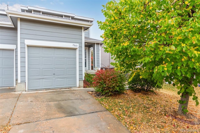 view of front of home featuring a garage