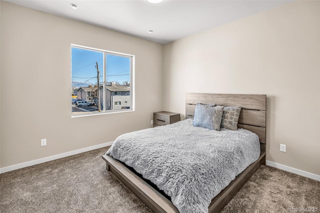 bedroom featuring carpet floors