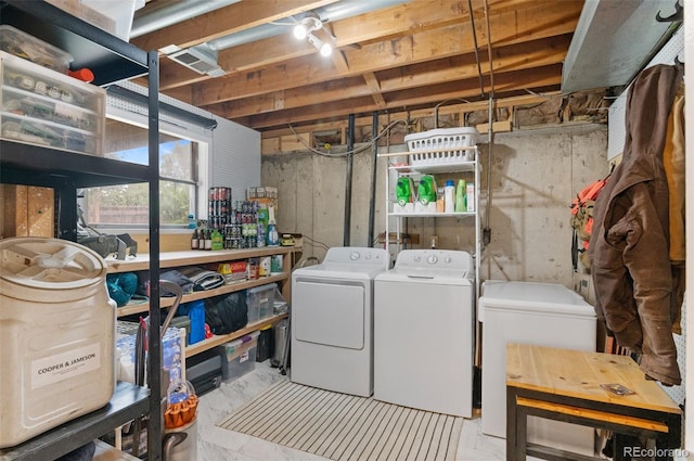 8485 W 44th Ave, Wheat Ridge, CO 80033 - laundry room with separate washer and dryer