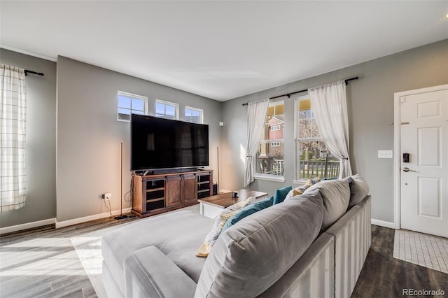 22765 E Ottawa Pl, Aurora, CO 80016 - living area featuring wood finished floors and baseboards