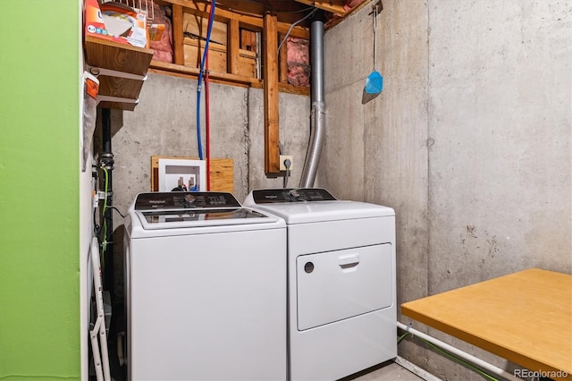 1818 S Quebec Way Unit 4, Denver, CO 80231 - laundry room with separate washer and dryer