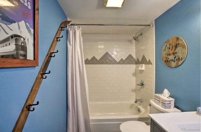 170 Gcr 838 Unit 6, Fraser, CO 80442 - bathroom with shower / tub combo, toilet, and vanity