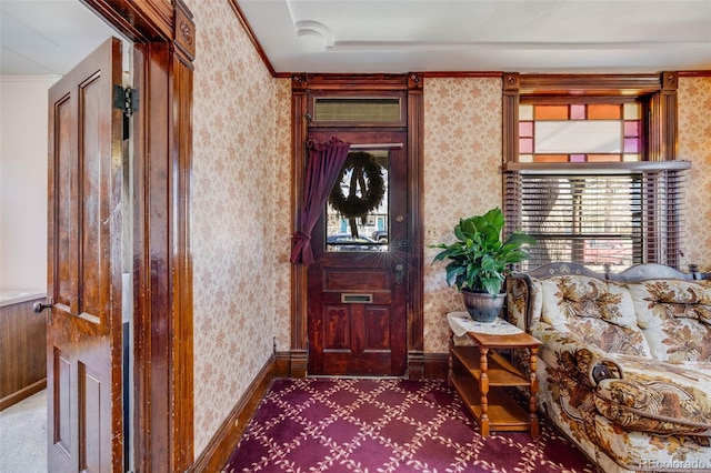 306 E Cannon St, Lafayette, CO 80026 - foyer entrance with wallpapered walls and baseboards
