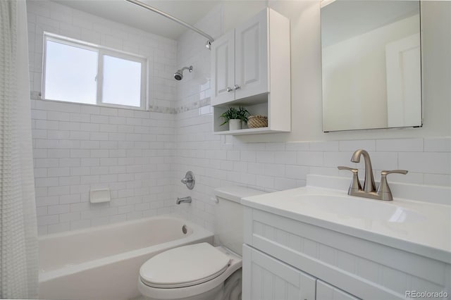 full bath with shower / tub combo with curtain, tile walls, decorative backsplash, toilet, and vanity