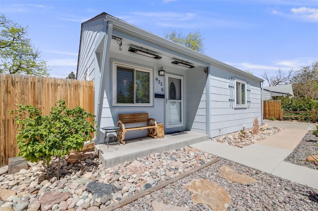 935 Newark St, Aurora, CO 80010 - view of front of house