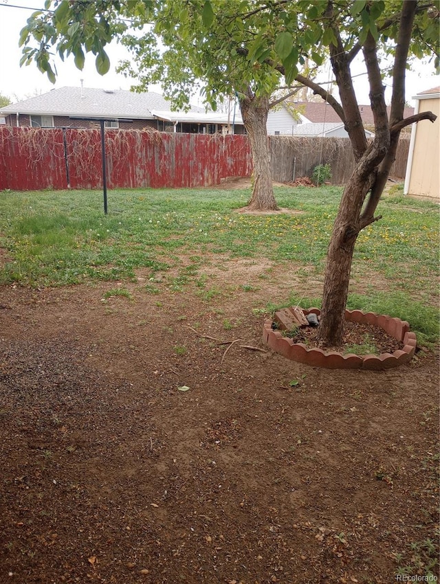 5640 E 67th Pl, Commerce City, CO 80022 - view of yard featuring fence