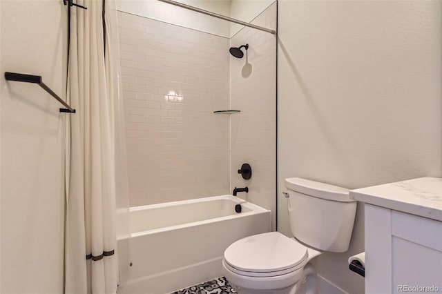 full bathroom featuring toilet, vanity, and shower / bath combo