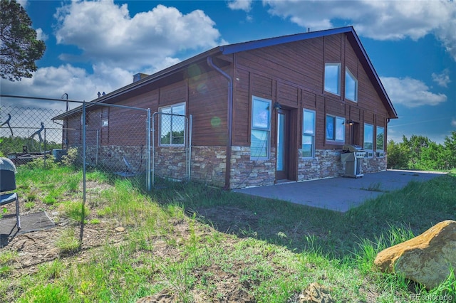 324 Chaps Ct, Walsenburg, CO 81089 - photo 1