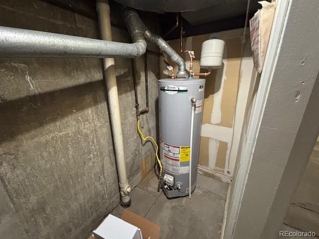 6895 W 84th Way Unit 4, Arvada, CO 80003 - utilities featuring gas water heater