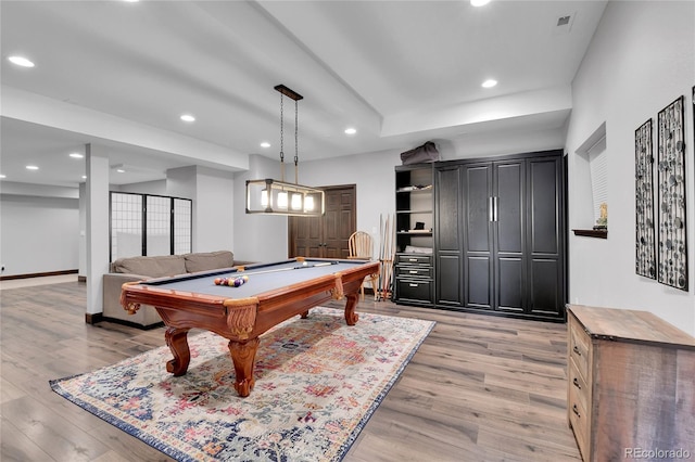 rec room with recessed lighting, billiards, and light wood-style flooring