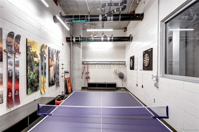 view of recreation room