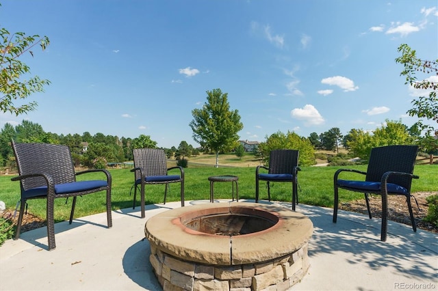 view of patio featuring an outdoor fire pit