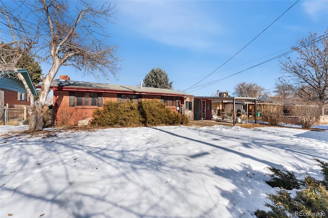 view of front of property