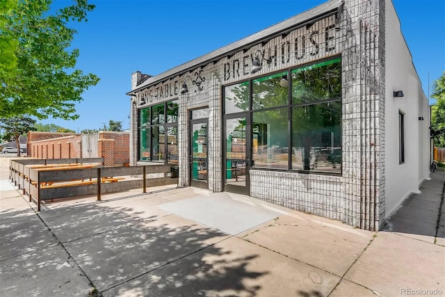 2880 N Glencoe St, Denver, CO 80207 - view of building exterior