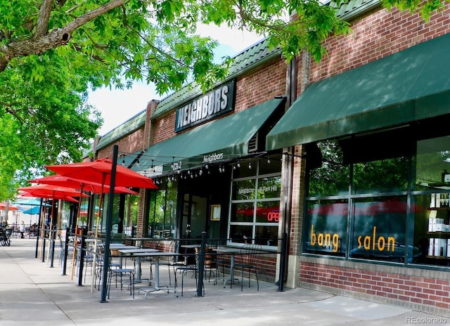 2880 N Glencoe St, Denver, CO 80207 - view of building exterior