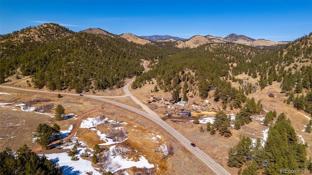 bird's eye view featuring a mountain view