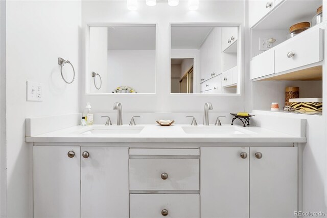 bathroom with vanity