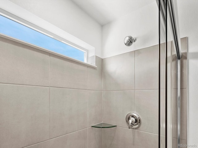 755 N Tibet St, Aurora, CO 80018 - bathroom view of tiled shower