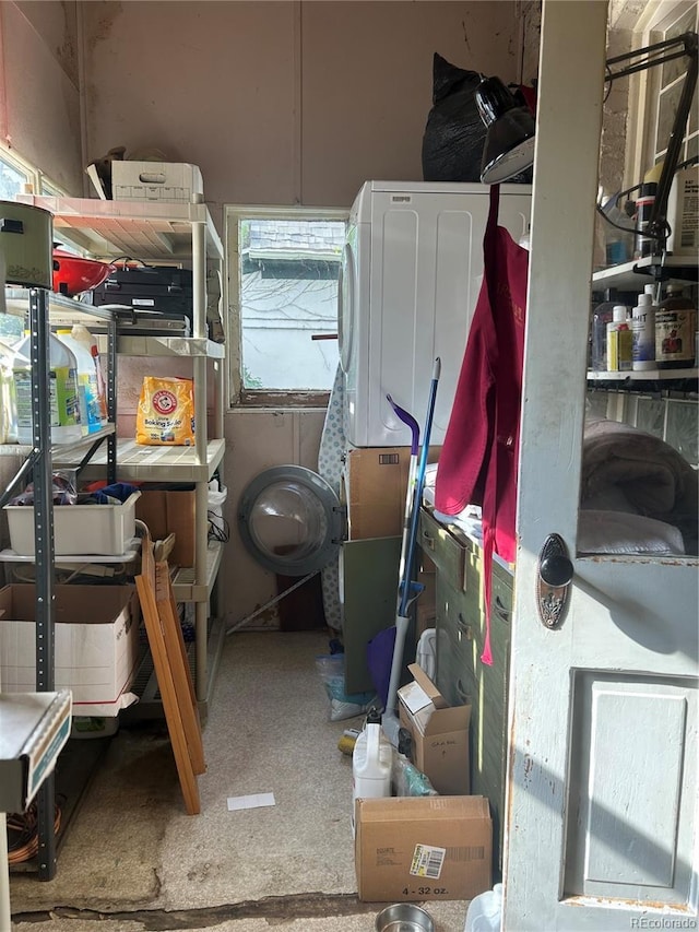 36 N Logan St, Denver, CO 80203 - storage area featuring washer / dryer