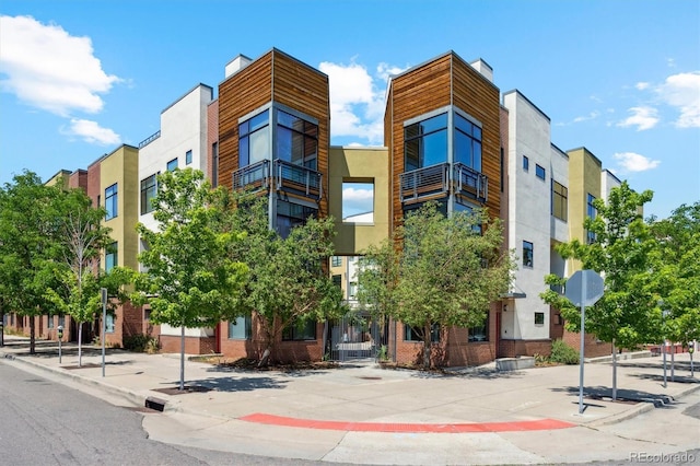 2335 Walnut St Unit 10, Denver, CO 80205 - photo 1