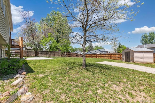 5886 S Nepal Way, Centennial, CO 80015 - view of yard with a patio area