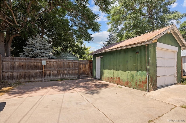 1838 S Williams St, Denver, CO 80210 - detached garage with concrete driveway