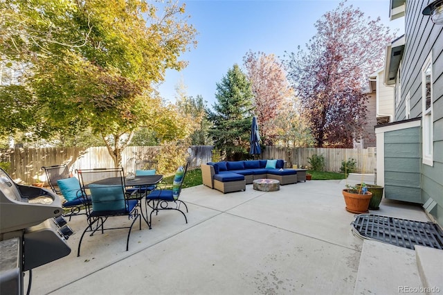 view of patio / terrace featuring an outdoor hangout area