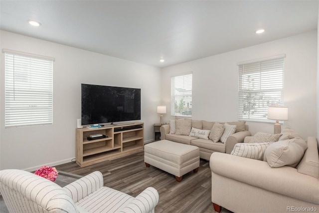 3365 N Coolidge Way, Aurora, CO 80019 - living room with wood finished floors, recessed lighting, and baseboards