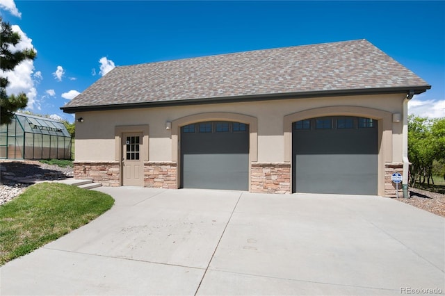 view of front of house featuring a garage