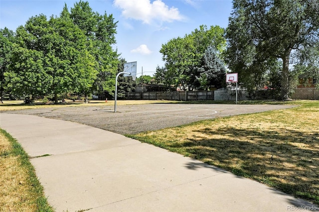 2000 S King St, Denver, CO 80219 - view of basketball court featuring community basketball court