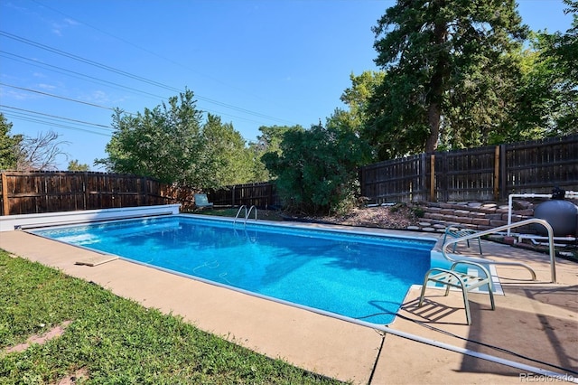 2141 W Gill Pl, Denver, CO 80223 - view of swimming pool featuring a fenced backyard and a patio area
