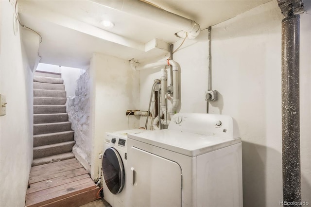 614 W Kiowa St, Colorado Springs, CO 80905 - washroom featuring washer and clothes dryer
