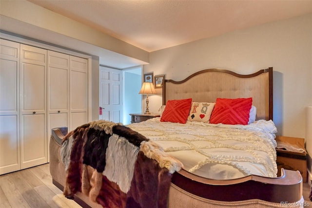 2770 Rossmere St, Colorado Springs, CO 80919 - bedroom featuring light wood-style flooring and a closet
