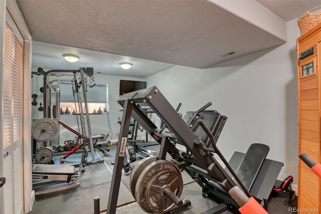2770 Rossmere St, Colorado Springs, CO 80919 - view of exercise room