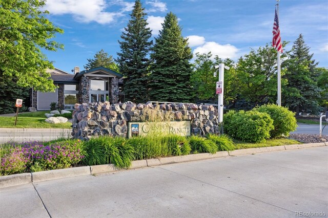 3857 Mossy Rock Dr Unit 201, Highlands Ranch, CO 80126 - view of community sign
