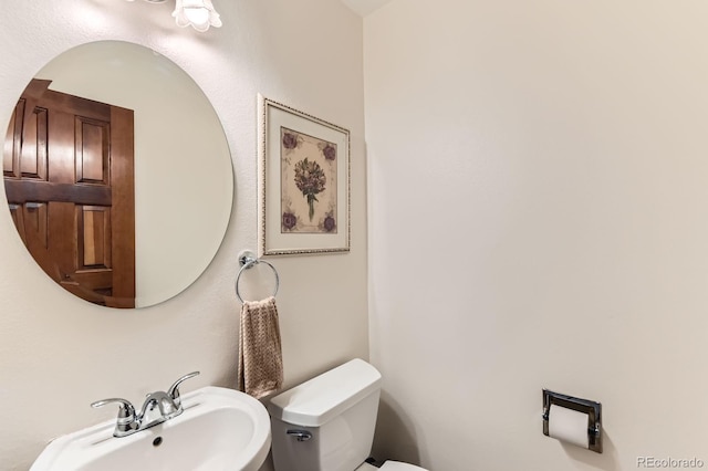 6351 S Andes Pl, Centennial, CO 80016 - bathroom with toilet and a sink