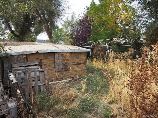 view of outdoor structure