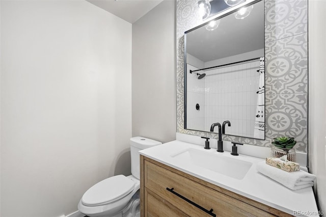 13249 W Jewell Pl, Lakewood, CO 80228 - bathroom featuring vanity and a shower