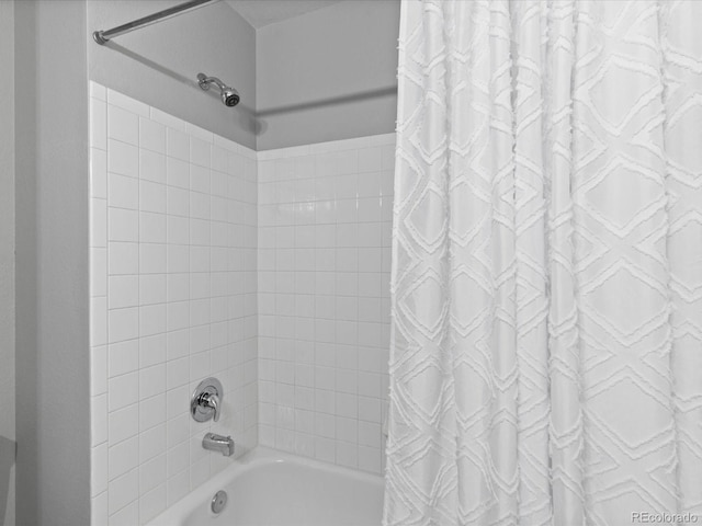 20789 E Princeton Pl, Aurora, CO 80013 - full bathroom featuring shower / bath combo